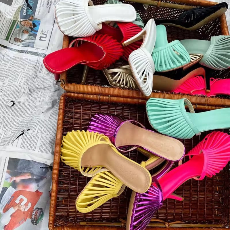 XI Heels