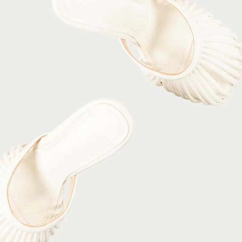 XI Heels
