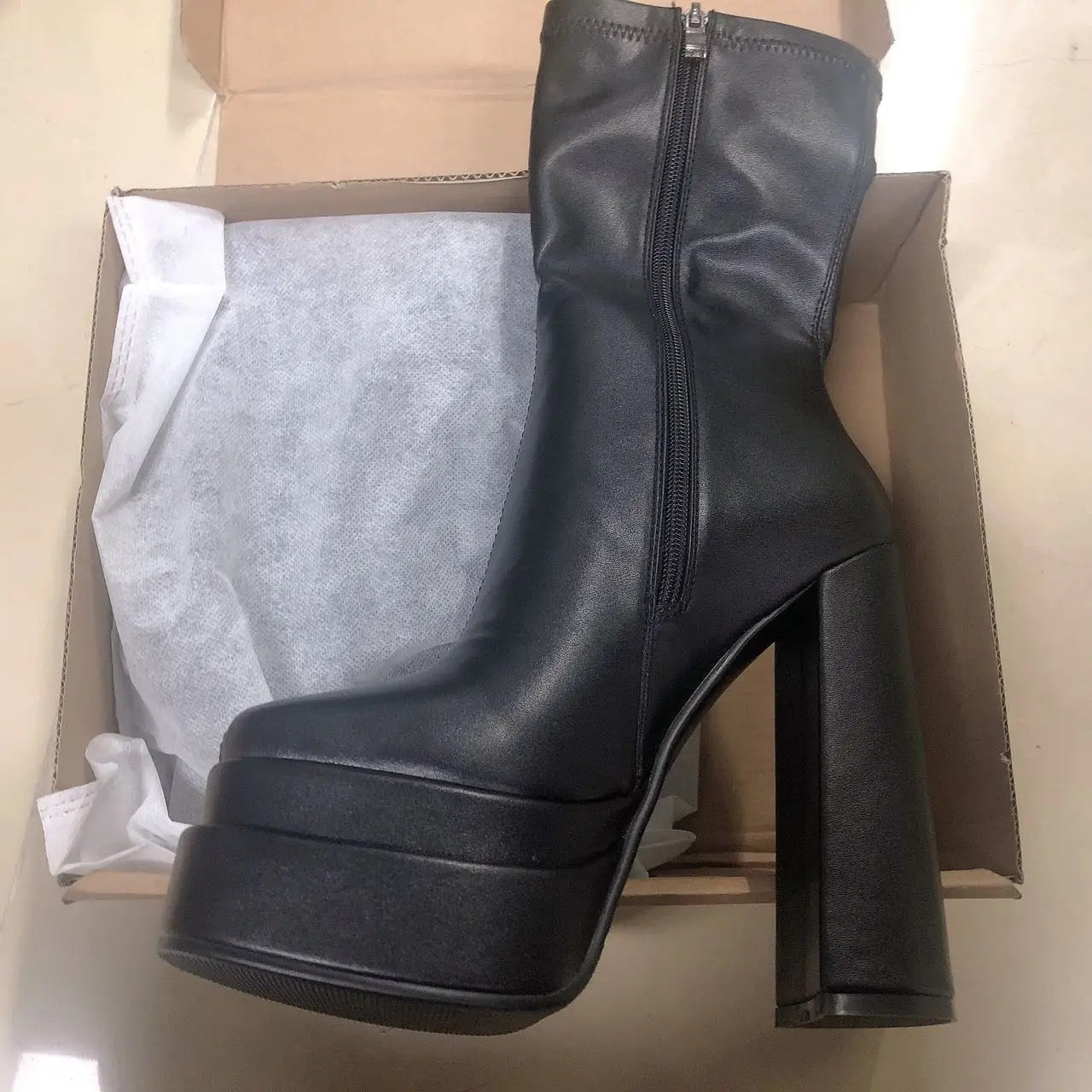 Black Outside Heel Boots