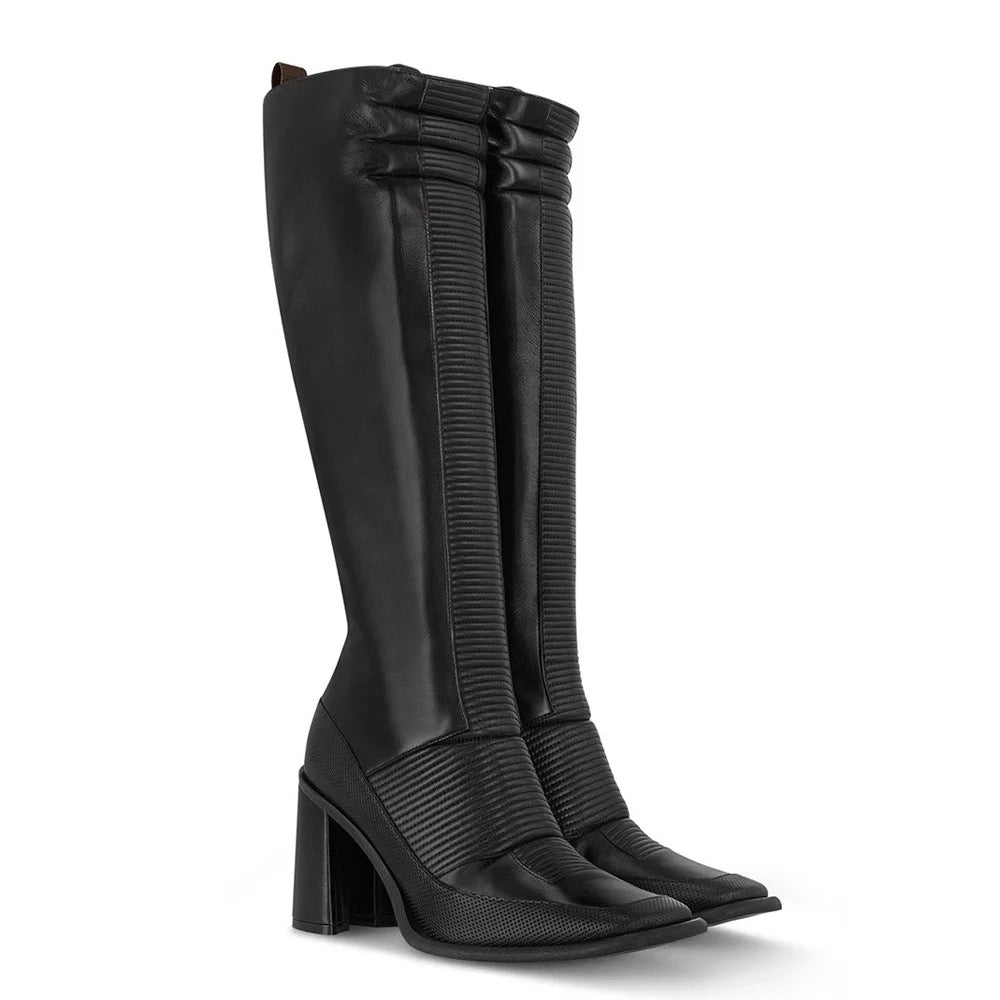 Classy N’ Chunky Heel Boots