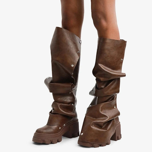 AZUMA Pleated Up Boots