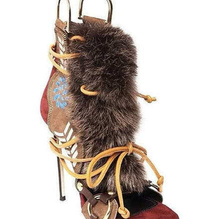 Ultimate Furr Heels