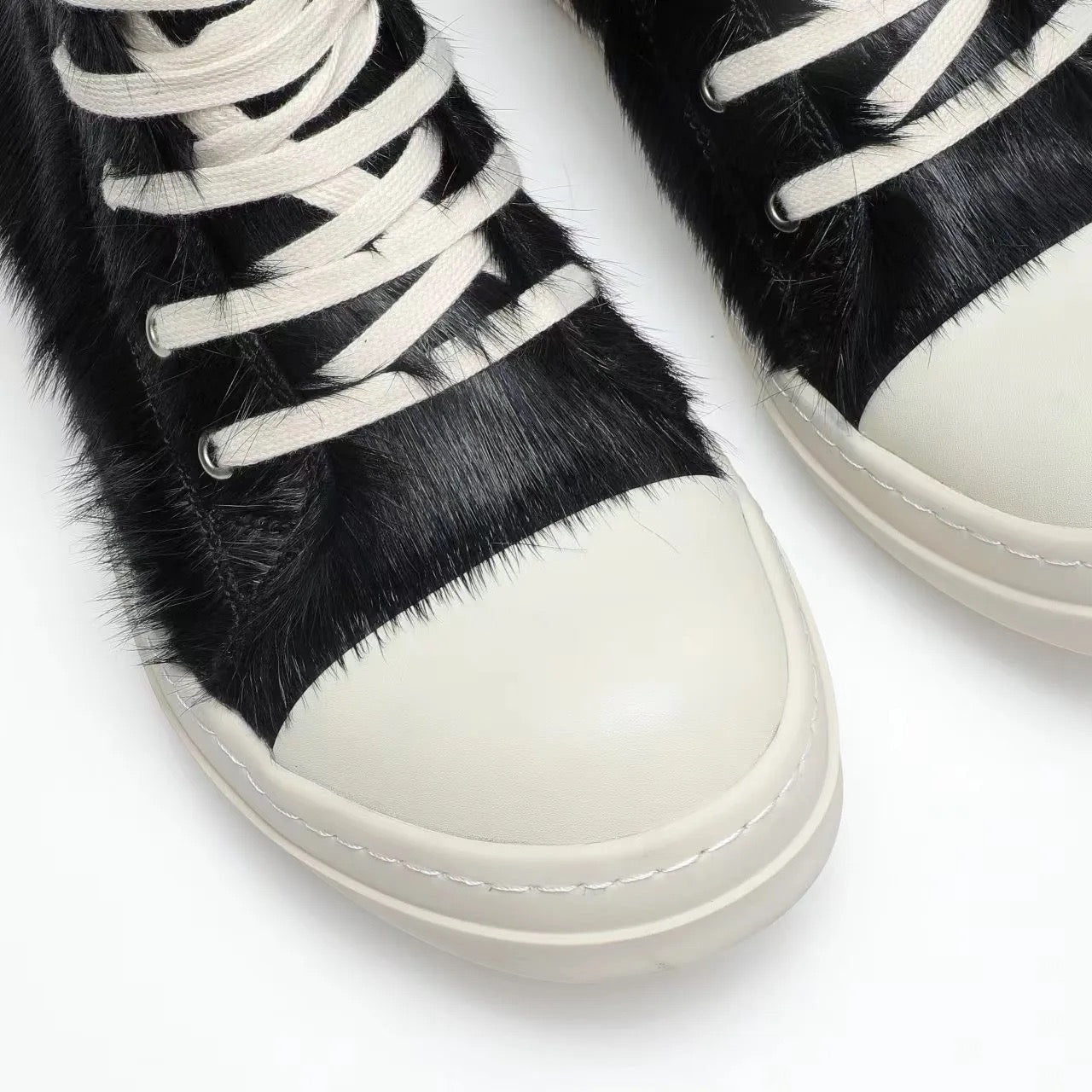 RickiO Horse Shoes - Dupe Department 