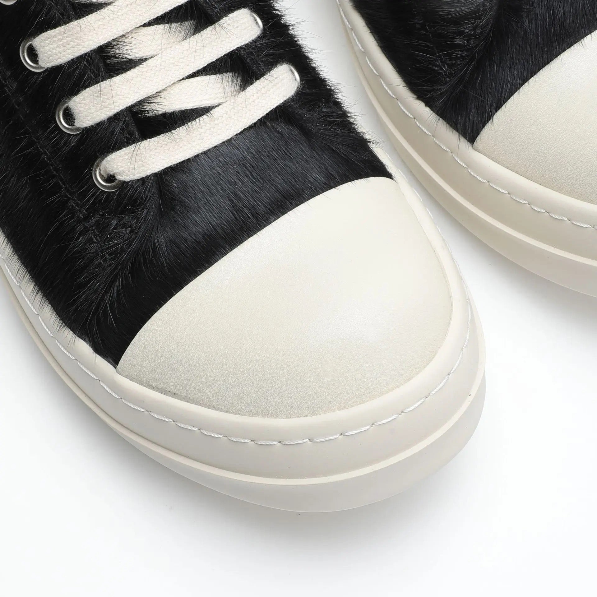 RickiO Horse Low Shoes - Dupe Department 