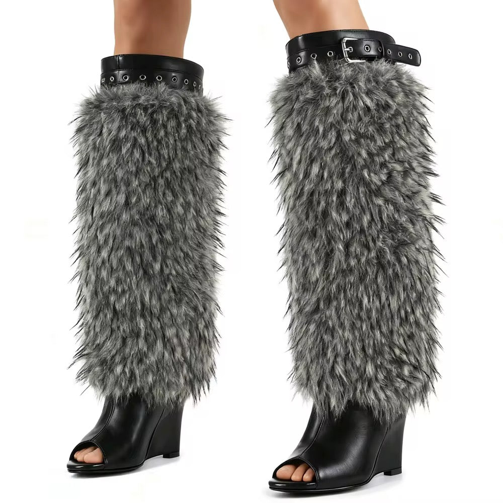 FROST DOLL WEDGE BOOTS